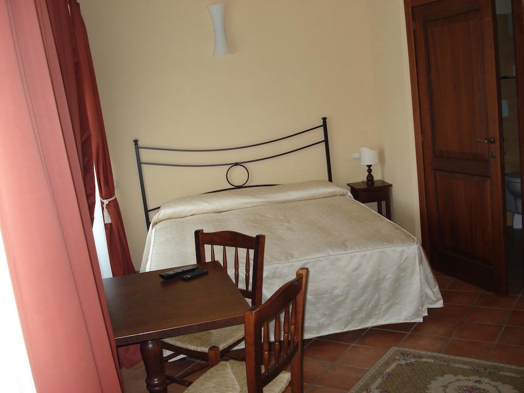Hotel La Campana D'Oro Beverino Esterno foto